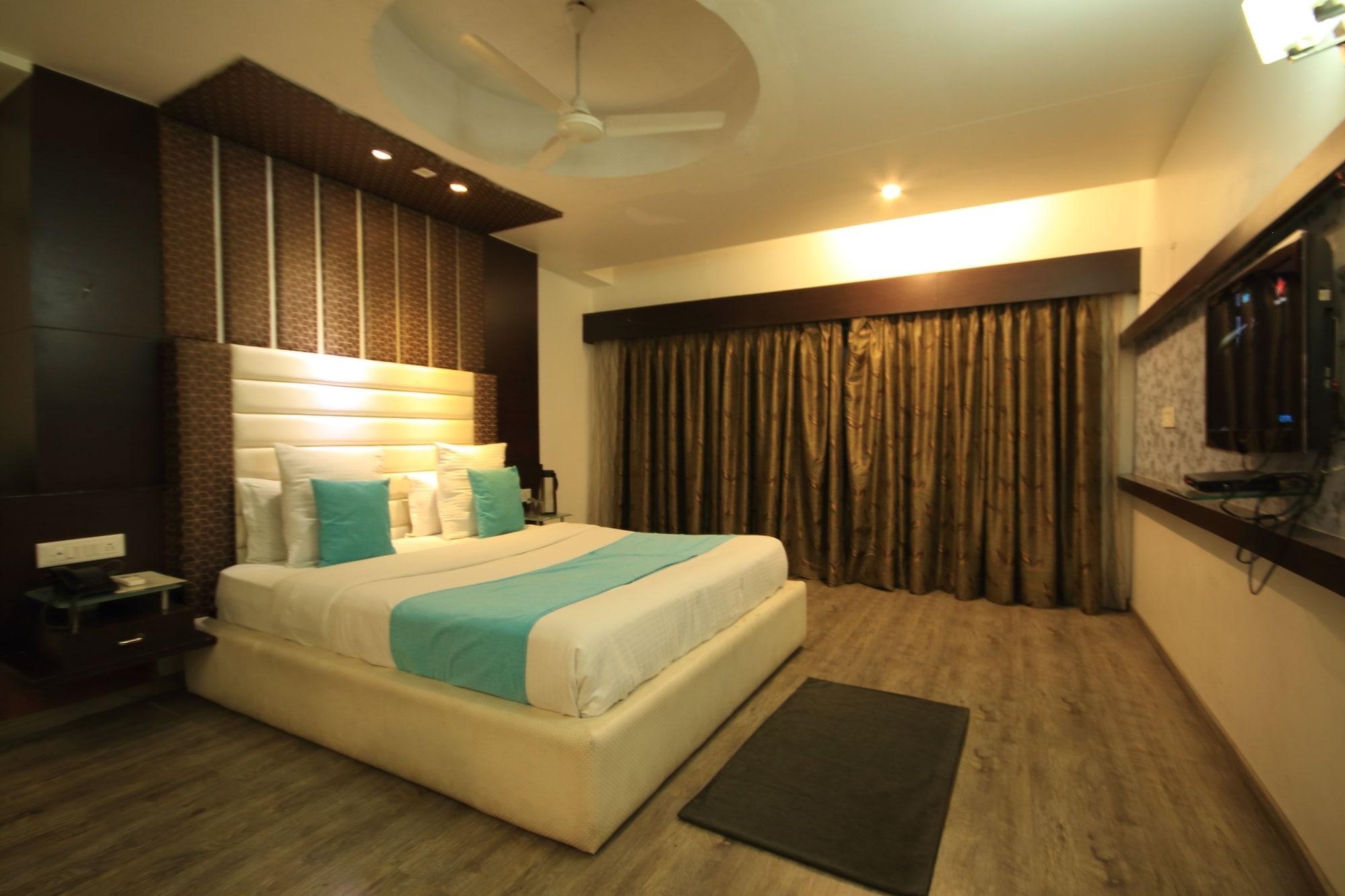 OYO 891 Hotel Kadamb Inn Ahmedabad Exterior foto