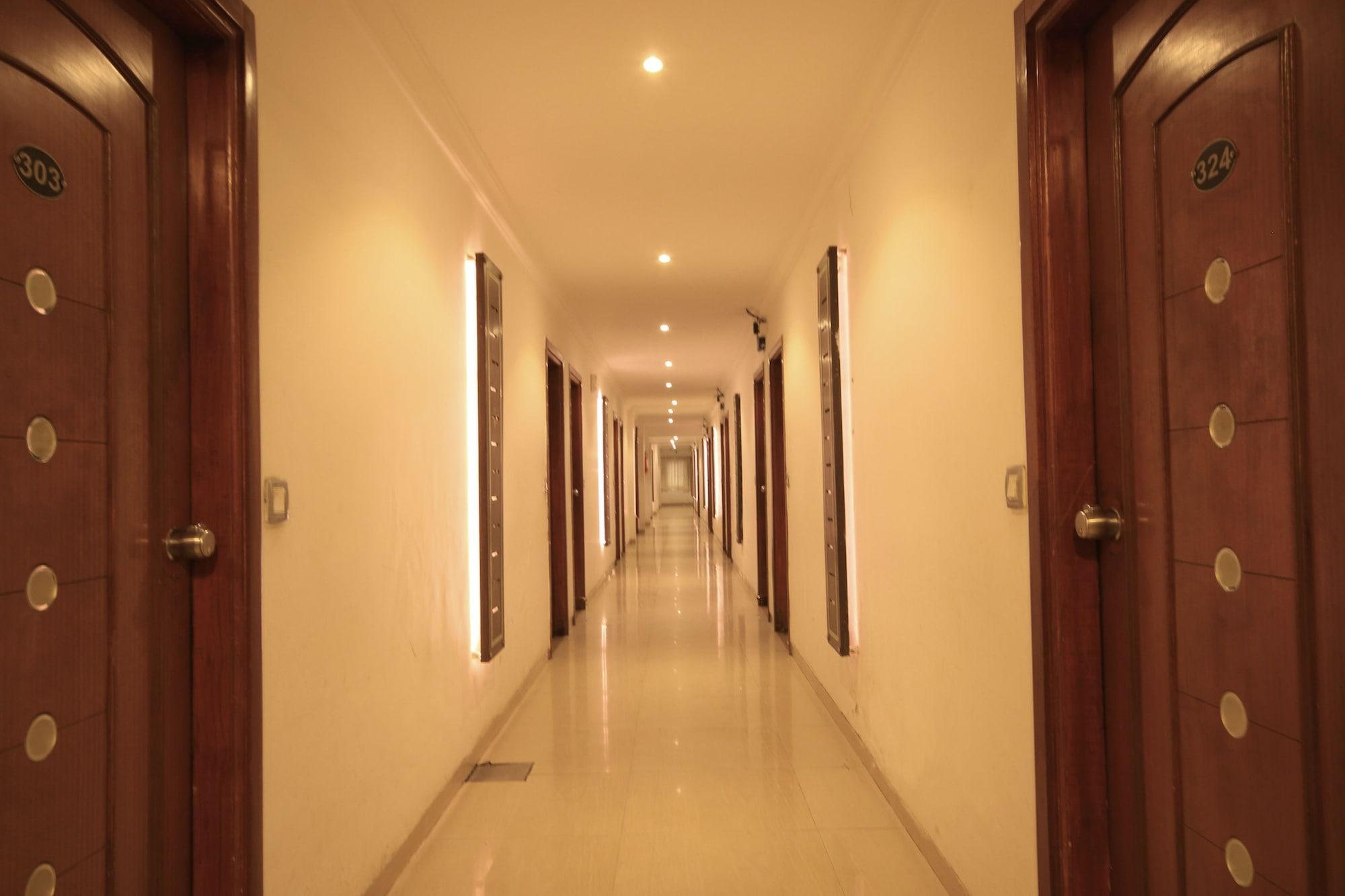 OYO 891 Hotel Kadamb Inn Ahmedabad Exterior foto