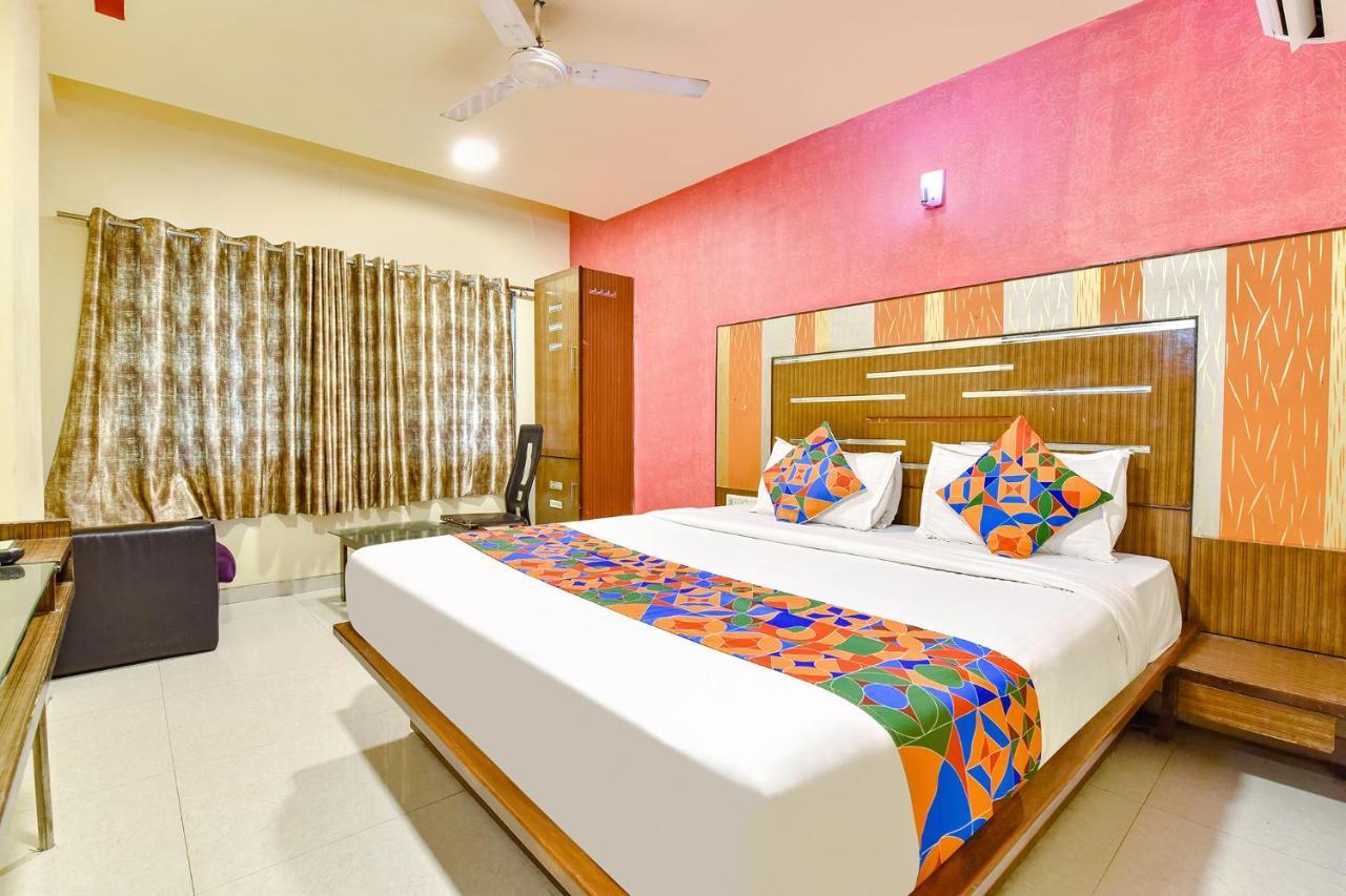 OYO 891 Hotel Kadamb Inn Ahmedabad Exterior foto