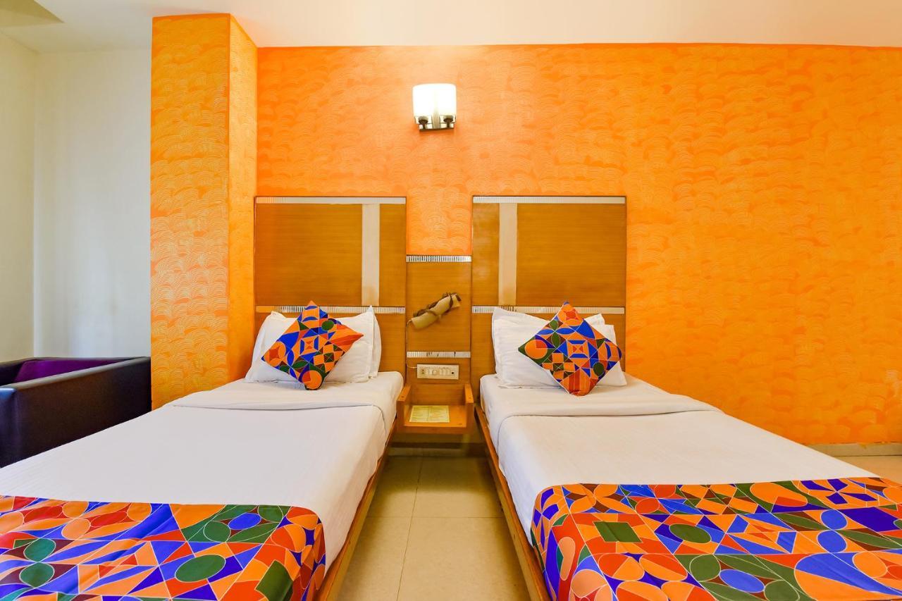 OYO 891 Hotel Kadamb Inn Ahmedabad Exterior foto