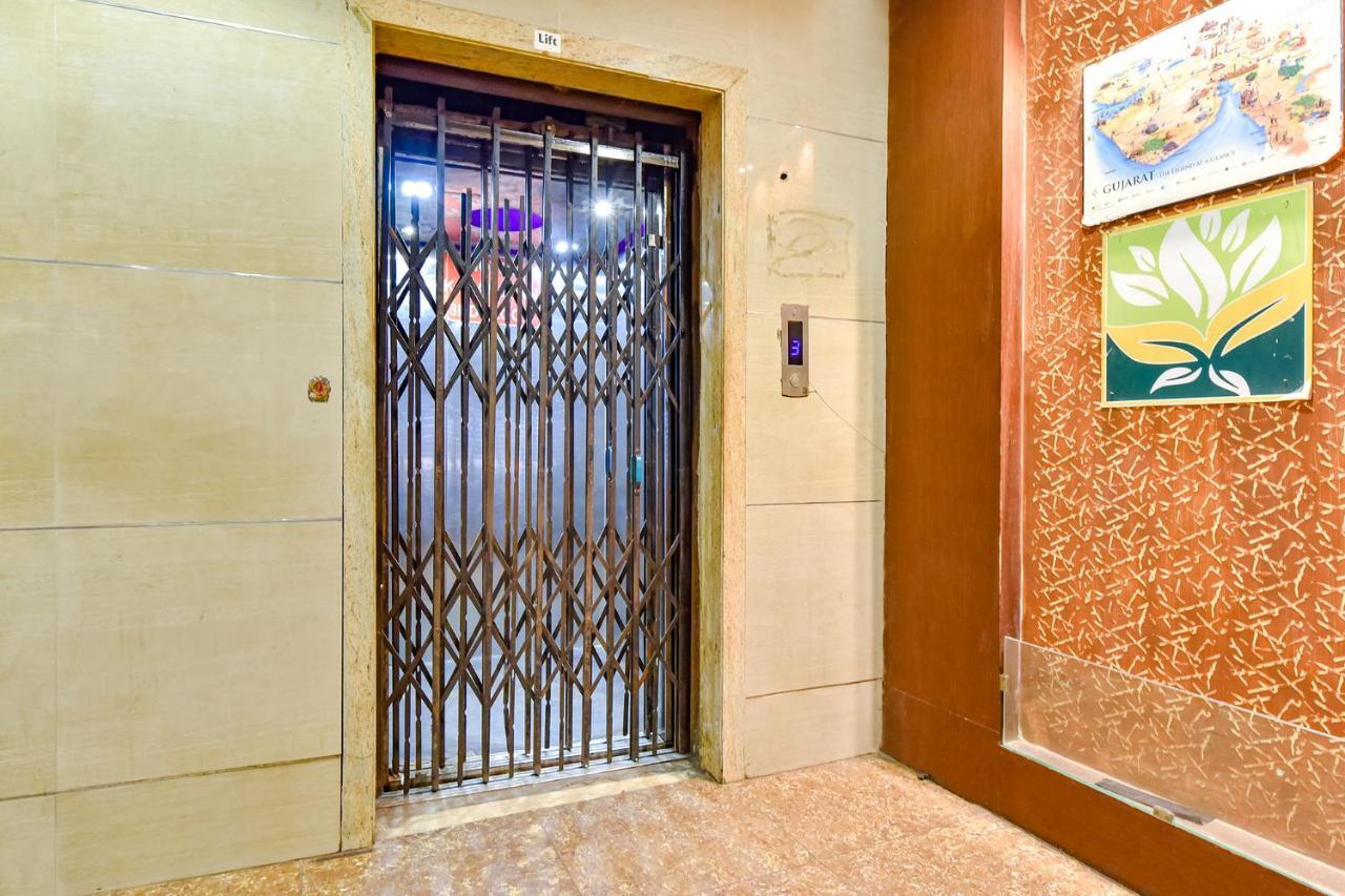 OYO 891 Hotel Kadamb Inn Ahmedabad Exterior foto